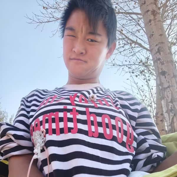 内蒙古24岁单身美女真诚找对象-铁岭征婚相亲网